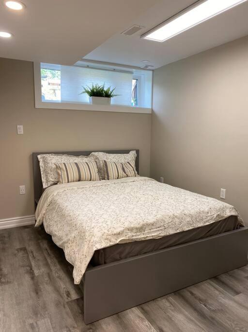 Entire Basement With 3 Bedrooms Niagara-vízesés Kültér fotó